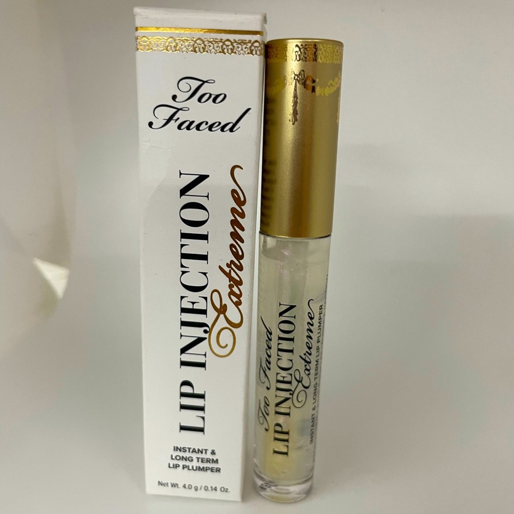Too faced Lip Injection Extreme Lip Plumper original clear gloss
